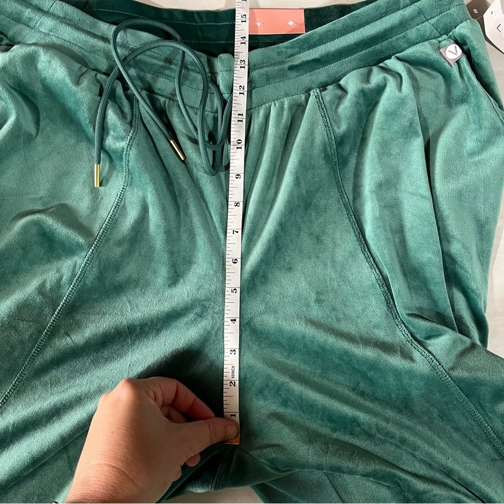 Livi Active NEW Green Velour Track Pants 18/20 - Picture 8 of 13
